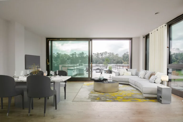 After Modernes Wohnzimmer mit Panoramafenster